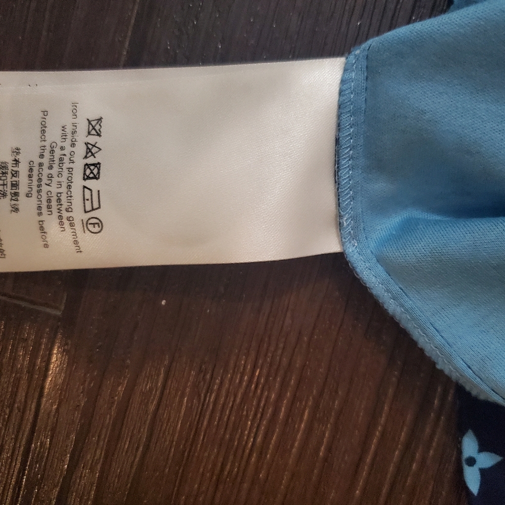 LOUIS VUITTON MIXED MONOGRAM T-SHIRT - Picture 8 of 10